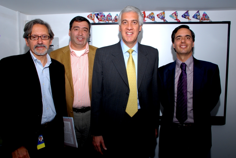 Ariel Pontón CEO Telefónica Movistar; Julián Medina Presidente de Telefónica Telecom; Samuel Moreno Rojas Alcalde Mayor de Bogotá; Alfonso Gómez Palacio Presidente Ejecutivo del grupo Telefónica Colombia