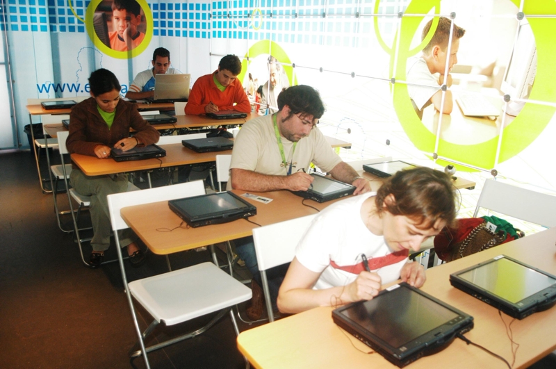 El certamen EducaRed a navegar, de Fundación Telefónica, alcanza su décima edición con importantes novedades