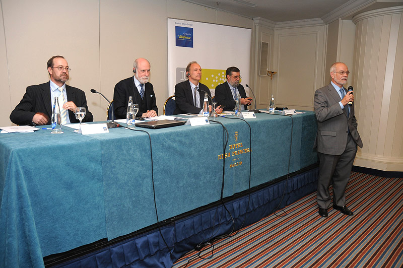 Vinton Cerf y Tim Berners Lee