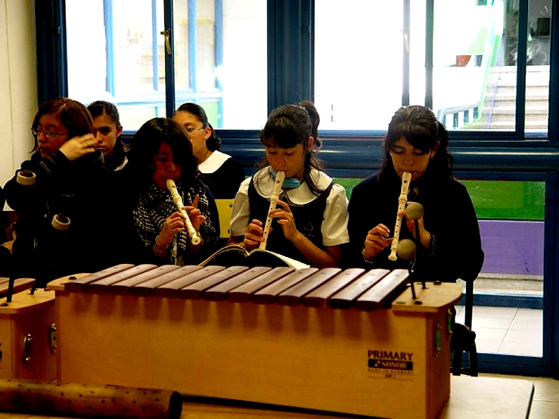 Fundación Telefónica México firmó un convenio con Christel House México para financiar el Programa Musical y de Artes Plásticas de dicho centro educativo