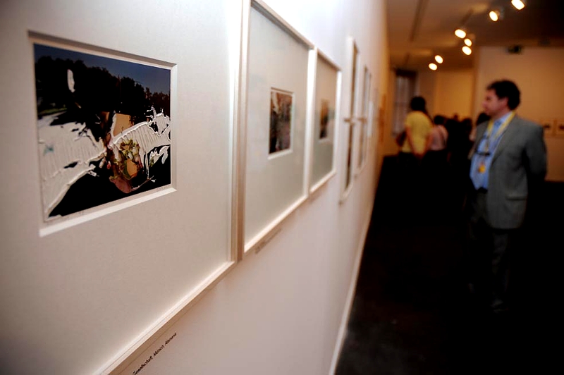 Richter combina en “Fotografías Pintadas” la pintura y la fotografía, para crear un diálogo entre los dos géneros.