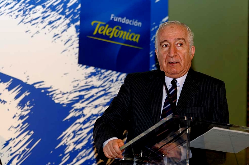 Bernardo Kliksberg durante un momento de su intervención