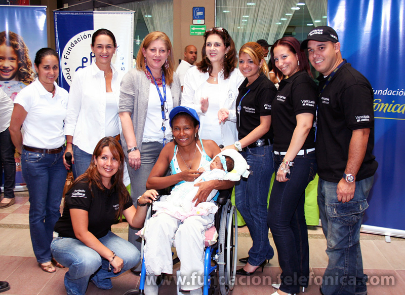 Más de 2.600 venezolanos han recibido una silla de ruedas gracias al programa
