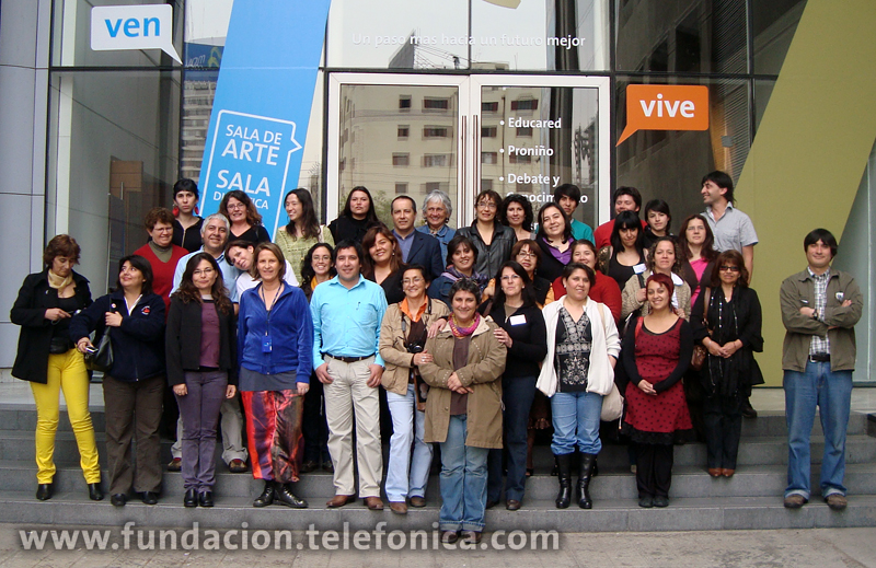 Al curso, asistieron 31 profesores de Artes Visuales, Educación Tecnológica y Educación parvularia, provenientes de Santiago, Quellón, Antofagasta y diversas ciudades del país