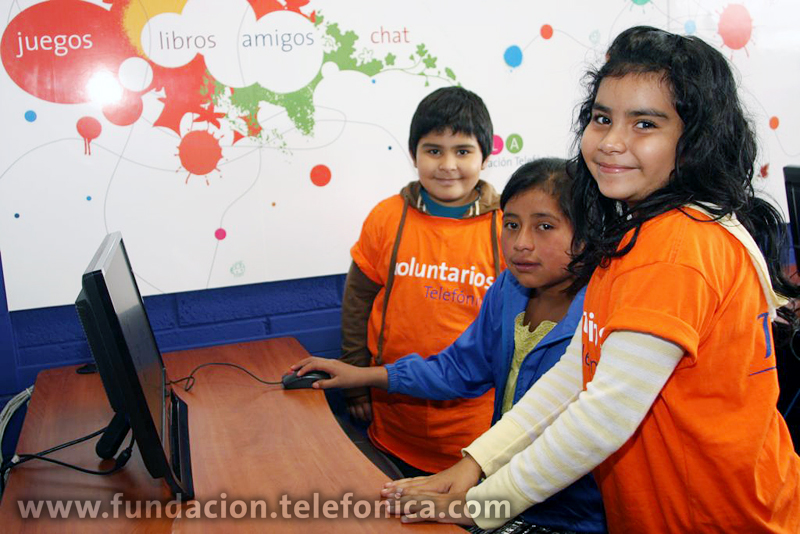 Telefónica lleva a cabo este tipo de actividades con el objetivo de combatir el trabajo infantil.