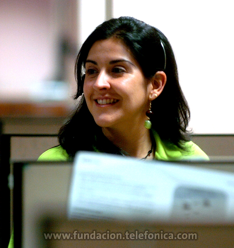 Voluntaria Telefónica en una edición anterior de la Gala Inocente, Inocente