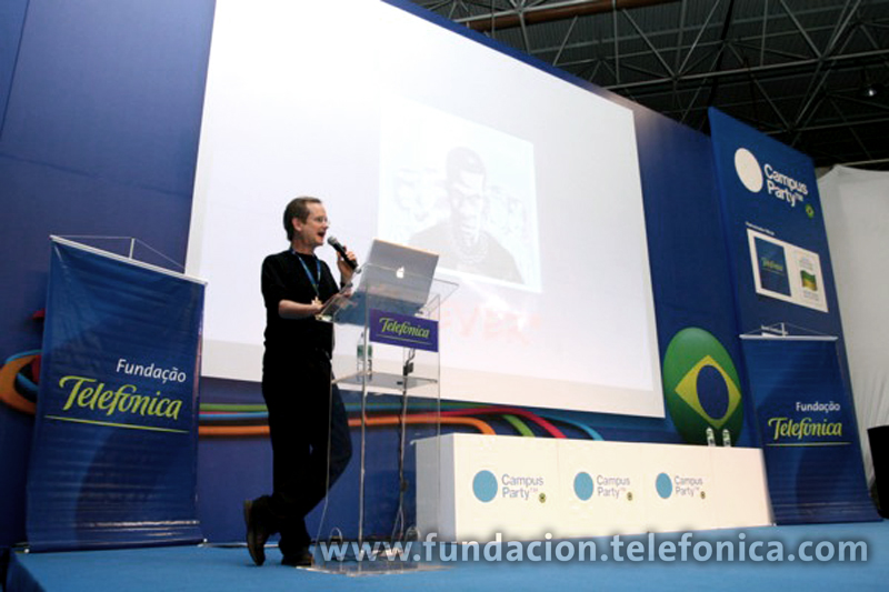 Lawrence Lessig hablará en el Momento Telefónica, el dia 29, a las 19:00 horas.