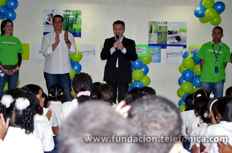 El presidente de Telefónica Venezuela, Juan Antonio Abellán al darles la bienvenida les informó que en nuestro país ya suman más de 15 mil los estudiantes que participan en el Programa Pronito.