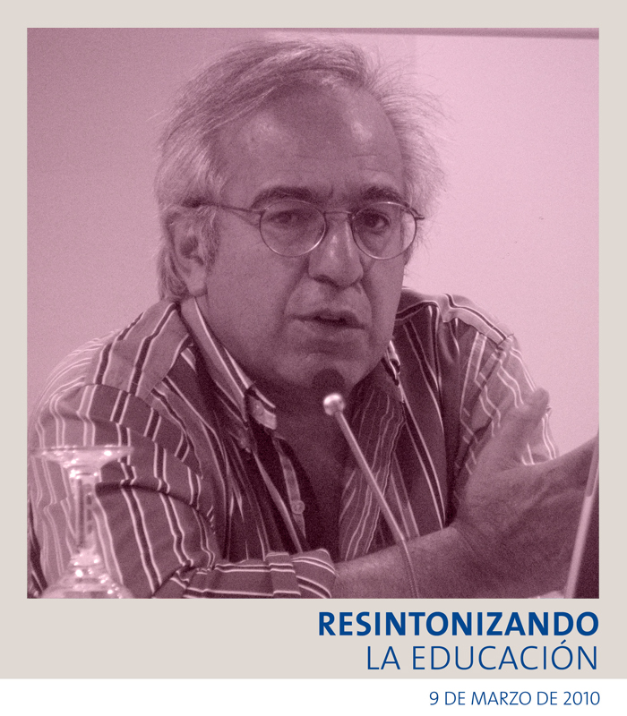 Alejandro Piscitelli. Filósofo y Profesor Titular del Taller de Procesamiento de Datos, Telemática e Informática, en la carrera de Ciencias de la Comunicación, de la Universidad de Buenos Aires.
