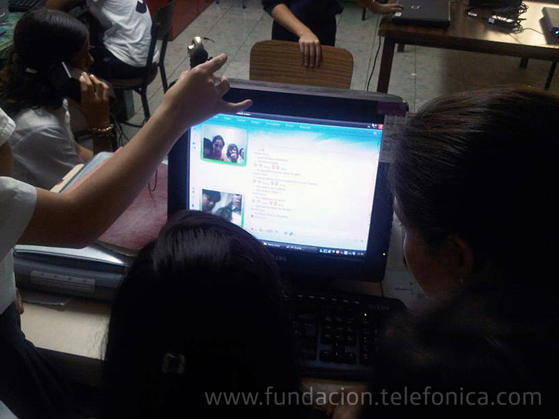 Niñas y niños venezolanos cruzaron el Atlántico de manera virtual Con "Escuelas Amigas" de Fundación Telefónica.