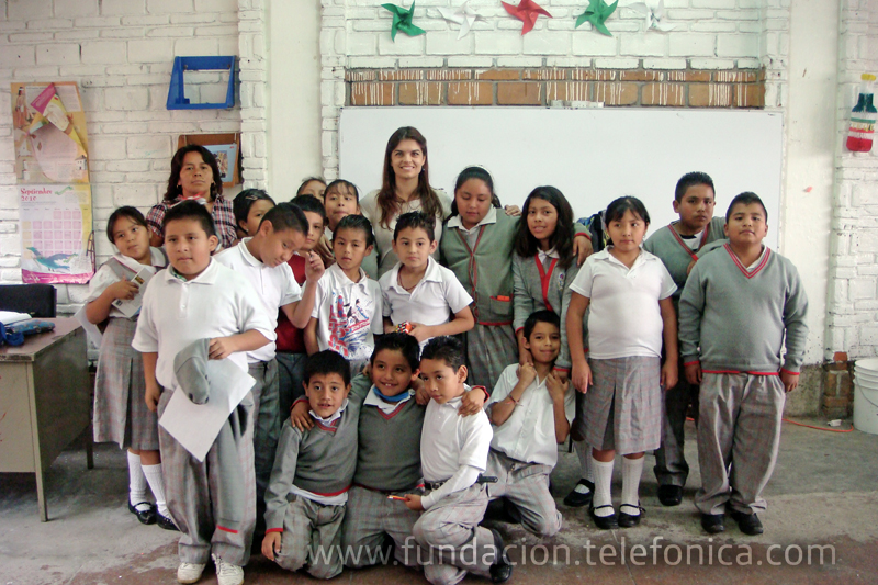 Derivado de la iniciativa Vive Proniño, Laura García visitó una de las escuelas Proniño, ella es conductora de uno de los canales culturales más importantes en México: canal 22.