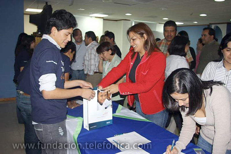 Fundación Telefónica celebró el pasado 1 de octubre, el Día Internacional del Voluntario Telefónica, con el objetivo de manifestar el compromiso de Telefónica con la sociedad, dando visibilidad a sus empleados voluntarios y reconociéndoles la labor que realizan.