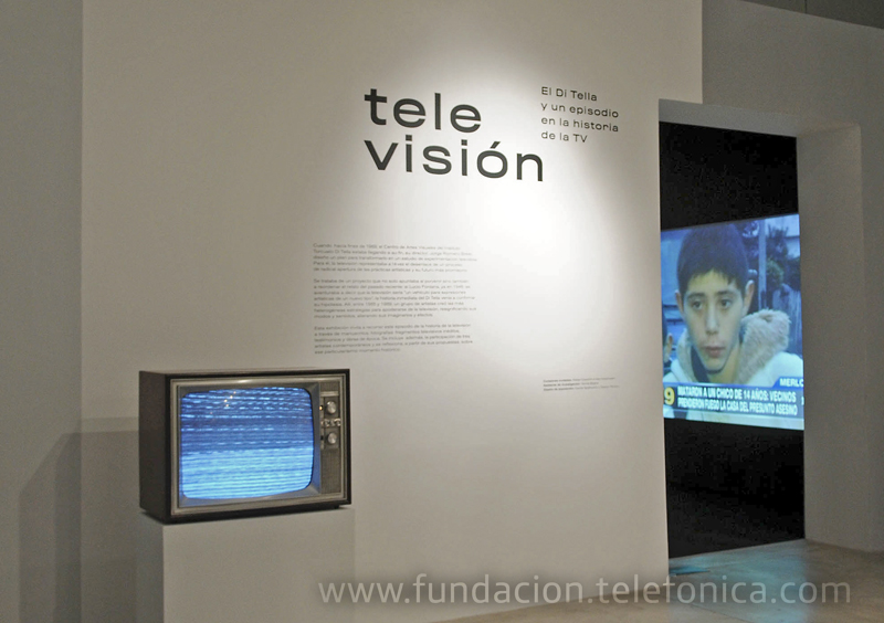 Se exhibirán videos de referentes históricos, como Jaime Davidovich, Allan Kaprow, David Lamelas, Antoni Muntadas, Nam June Paik, Otto Piene y Bill Viola, entre otros.