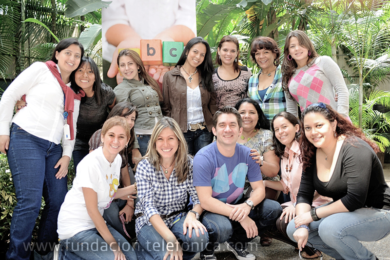 Fundación Telefónica reunió a los docentes de las aulas en hospitales en la II Jornada Nacional de Intercambio y Buenas Prácticas, encuentro en el cual reflexionaron sobre las actividades pedagógicas desempeñadas en los distintos hospitales a nivel nacional.