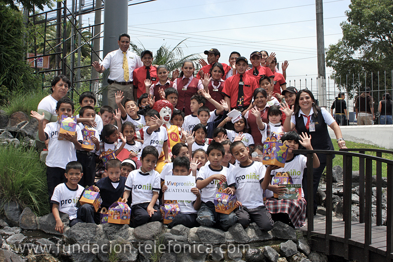 Fundación Telefónica desarrolla en Guatemala el proyecto “Viveproniño”.