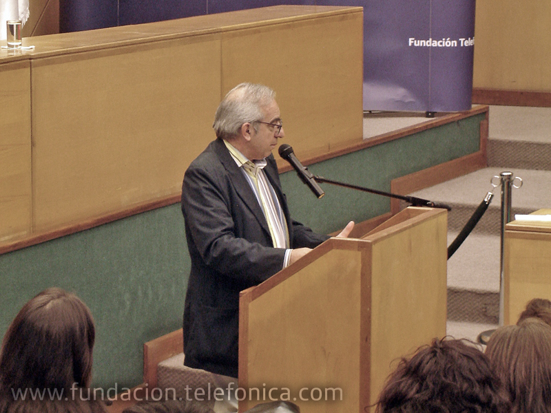 Alejandro Piscitelli en conferencia magistral, a la cual asistieron 200 participantes