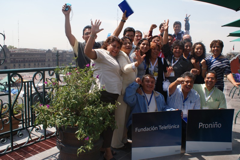 El objetivo es crear voceros que generen un cambio en las escuelas donde laboran