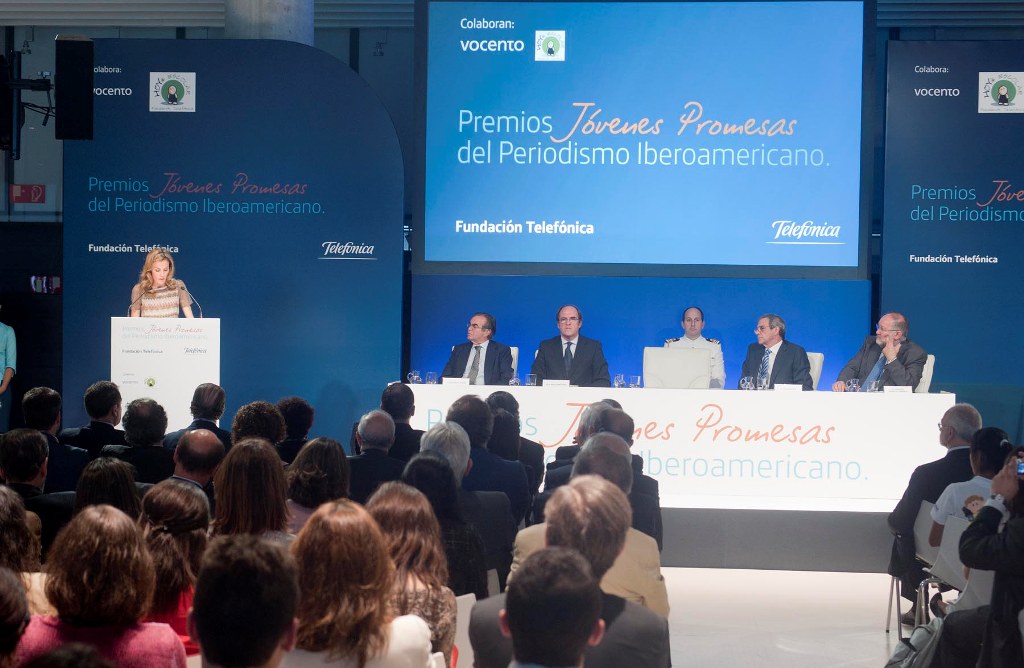 S.A.R la Princesa de Asturias felicitó a los premiados por su esfuerzo y les puso como ejemplo de que la educación es un elemento clave y transformador de la sociedad.
