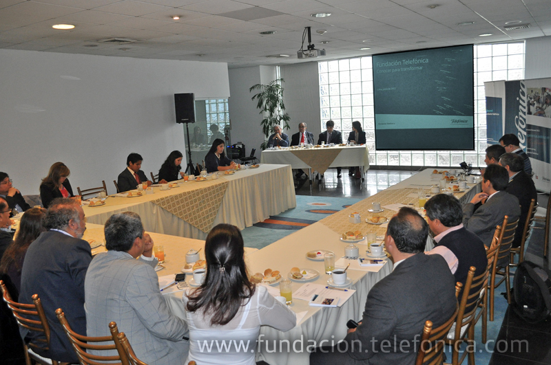Fundación Telefónica organizó un encuentro dedicado a las grandes oportunidades que plantea el uso de las TIC en la educación.
