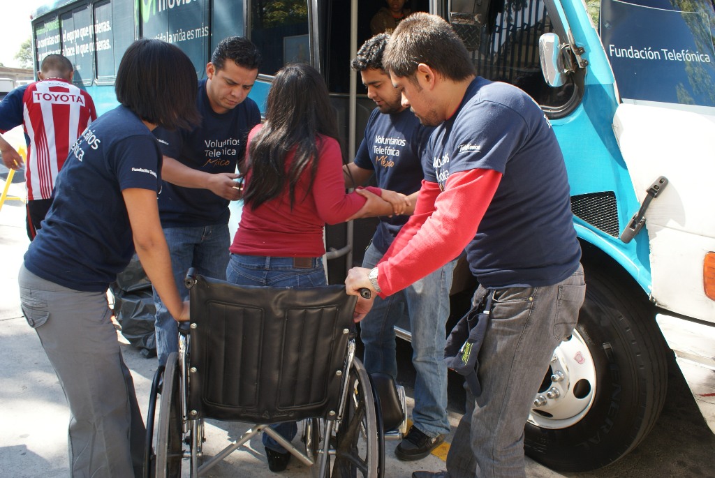 Fundación Telefónica México ha donado 15 sillas de ruedas para que sean utilizadas por los pacientes y las familias de escasos recursos que acuden al Hospital Infantil de México “Federico Gómez”.