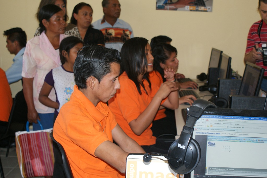 Con estas acciones Fundación Telefónica refuerza su compromiso con el impulso a la Calidad Educativa a través de la incorporación de las Tecnologías de la Información y la Comunicación en los procesos pedagógicos.