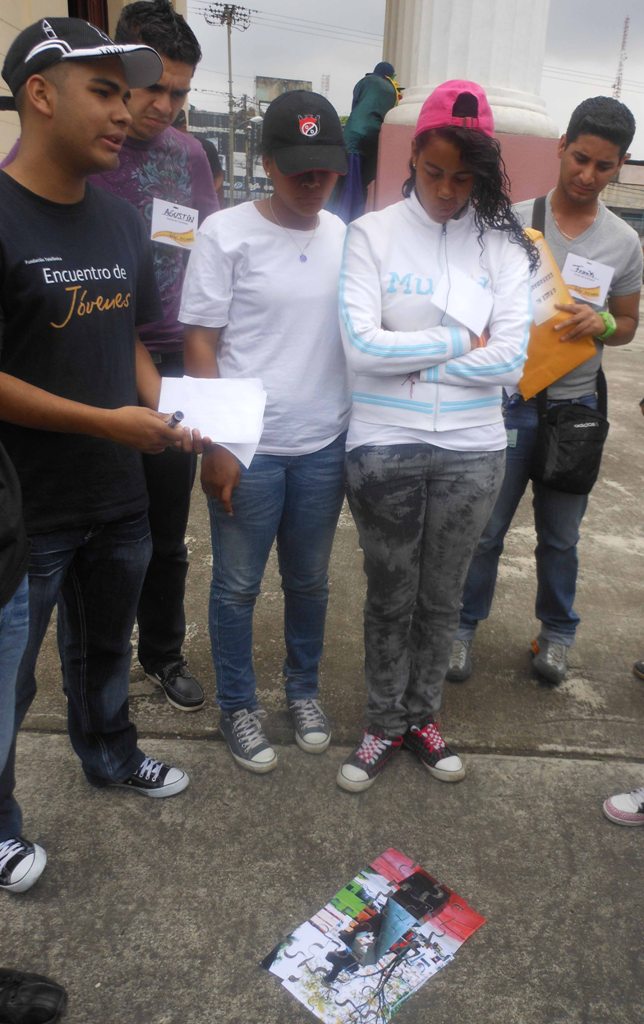 Estas actividades lograron identificar a los estudiantes con los valores e historia de su parroquia y también, los ayudaron a comprender las variables que influyen en su rendimiento académico.