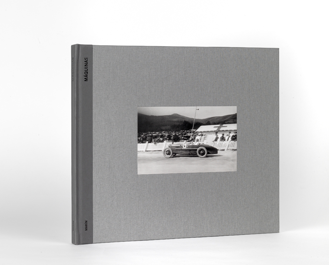 Las “Máquinas”, de Luis Ramón Marín, Premio PHotoEspaña al mejor libro de fotografía nacional editado en 2011.