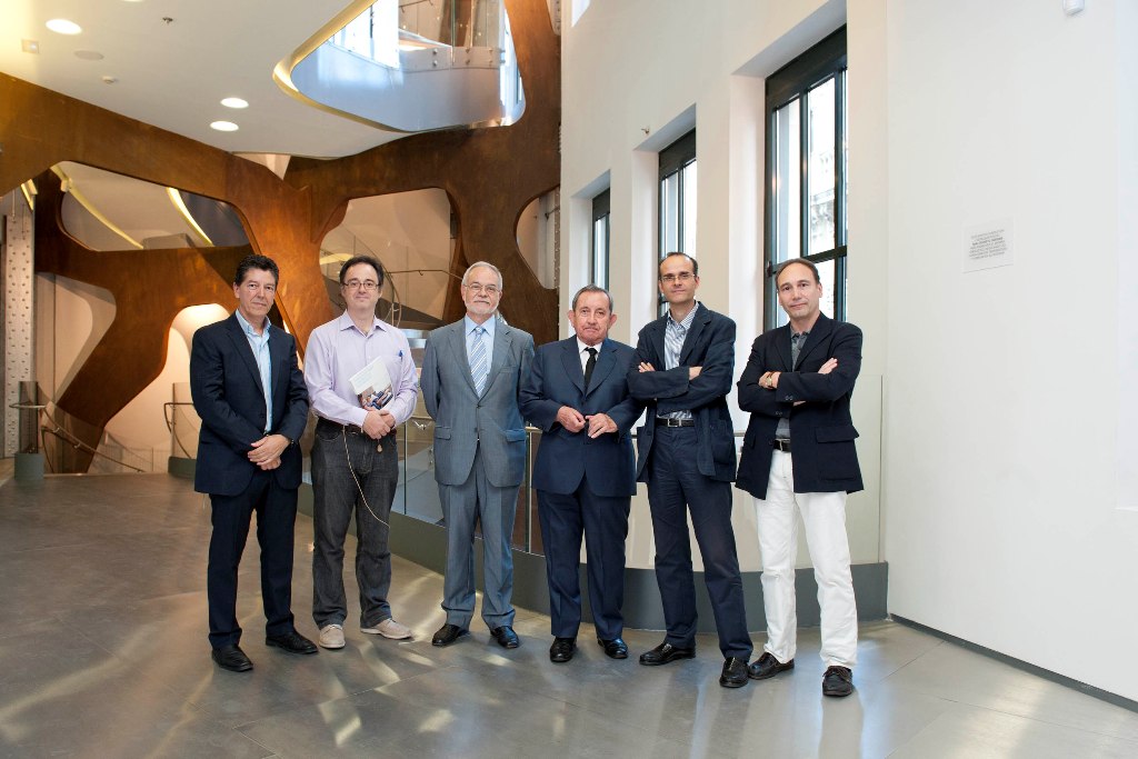 De izquierda a derecha, Alfonso Gutiérrez, Fernando Vidal Fernández, Javier Nadal, José María Martín Patino, Agustín Blanco y Manuel Area.