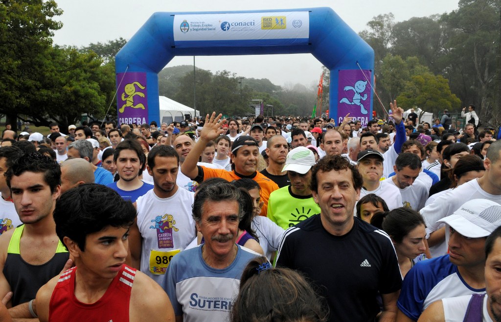 La prueba contó con la participación de más de 1500 corredores en los bosques de Palermo.