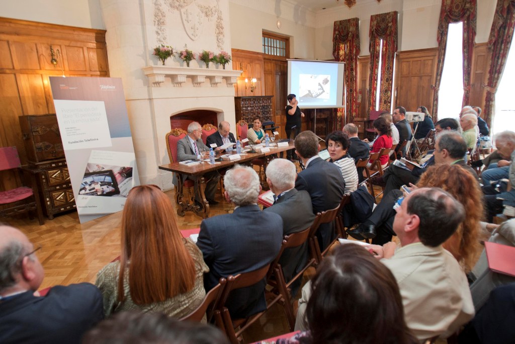 El estudio “El periodista en la encrucijada” ha sido presentado en el Palacio de la Magdalena de Santander, en el transcurso del XXVI Encuentro de las Telecomunicaciones.