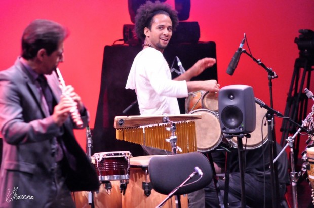 Masterclass de jazz latino: toca los tambores con Yuvisney Aguilar .