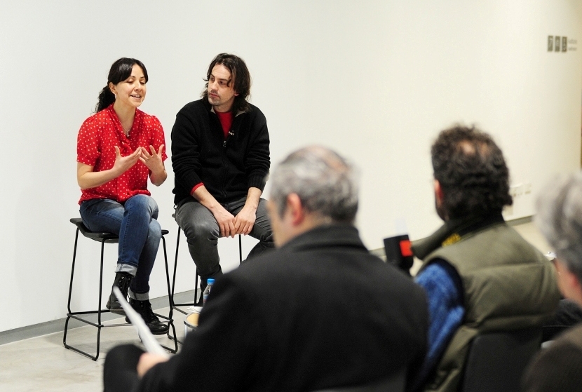 La rueda de prensa de presentación de Fundación Telefónica Documenta, celebrada en el Espacio Fundación Telefónica, ha contado con la presencia de Marcela Cárdenas, coordinadora del proyecto, y el cineasta Isaki Lacuesta, presidente del jurado.