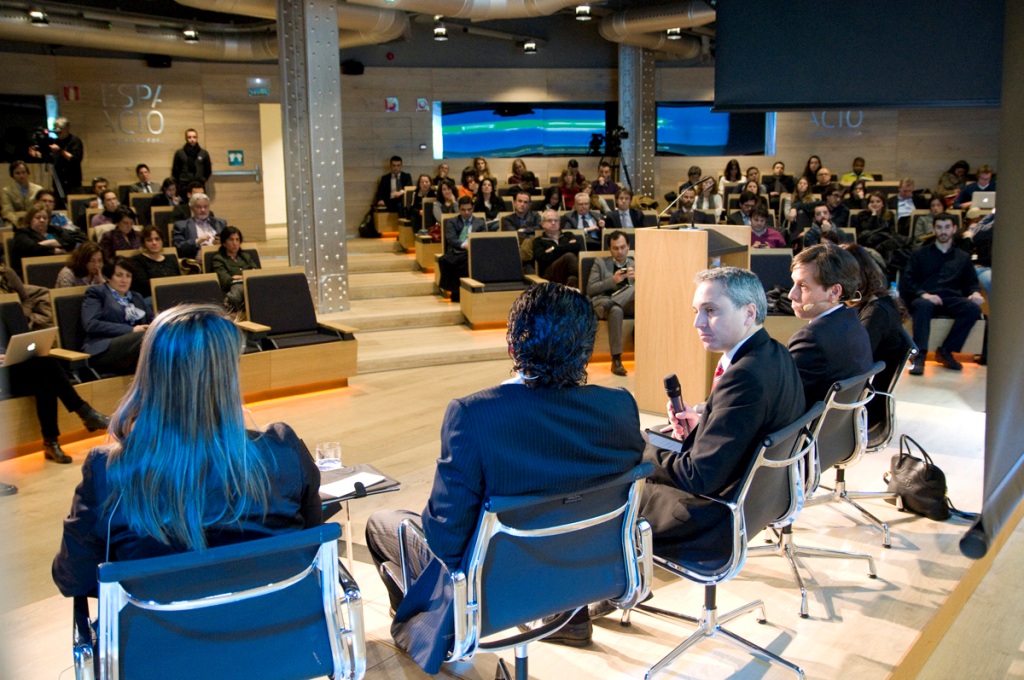 El Espacio Fundación Telefónica acogió la tercera sesión del ciclo de encuentros “Empresa 2020”, dedicado en esta ocasión a “Marketing y comunicación en la era digital”.
