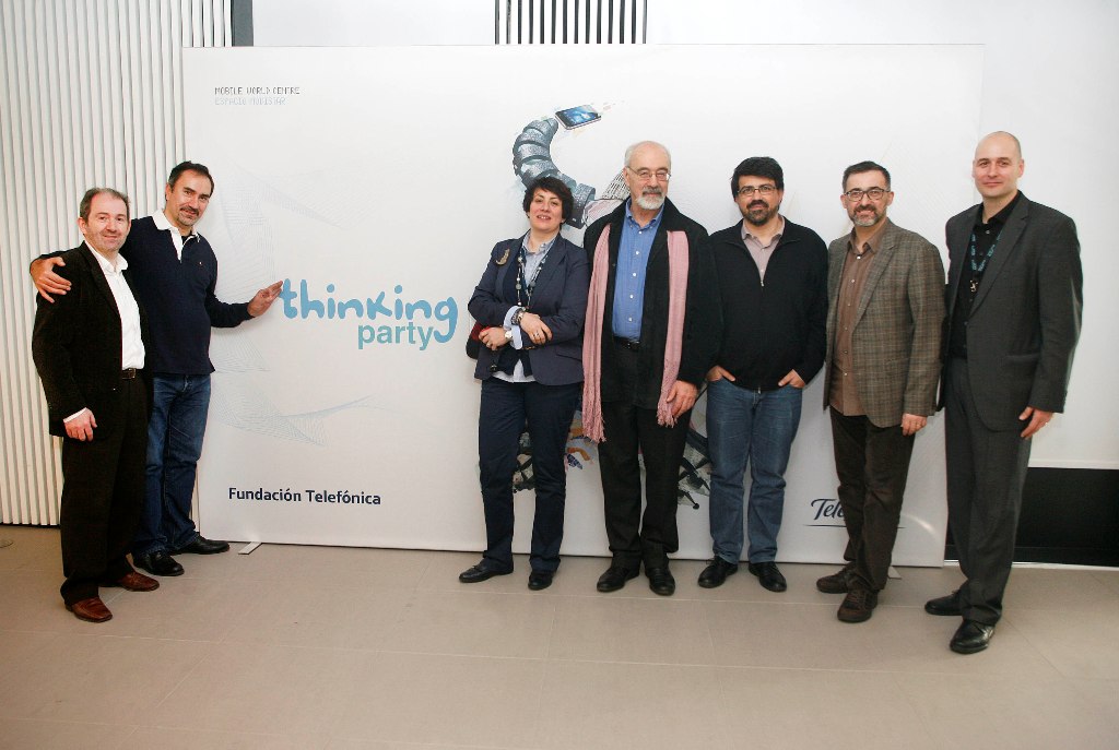 En el encuentro participaron, entre otros, el bloguero, autor, columnista y conferenciante Francis Pisani; el socio director de RocaSalvatella y especialista en Internet, Genís Roca; el divulgador científico Jorge Wagensberg; el mago digital Simón Piero, y el asesor de comunicación y consultor político Antoni Gutiérrez-Rubí.