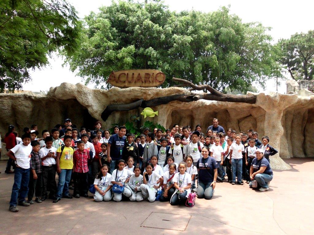 Entre las actividades que se han desarrollado se encuentra una visita al zoológico con niños y niñas de la ciudad de Palencia. 