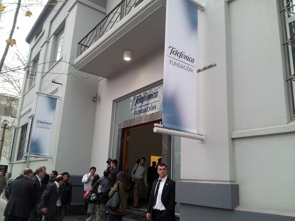 Fundación Telefónica ha inaugurado su sede en la Avda. San Martín esquina Ceibal.