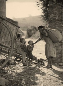 'Madre, carro y niño'
