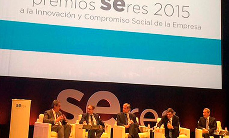 El compromiso social de Fundación Telefónica, premio SERES 2015