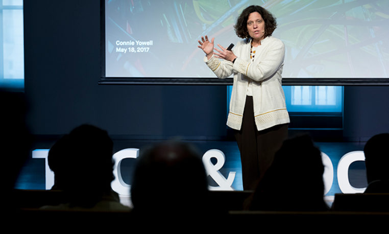 Connie Yowell: El futuro del aprendizaje en la era digital