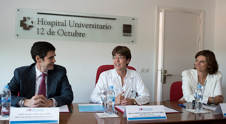 José Mª Sanz Magallón, director general de Fundación Telefónica; y la dra. Carmen Martínez de Pancorbo González, directora gerente Hospital Universitario 12 de Octubre.