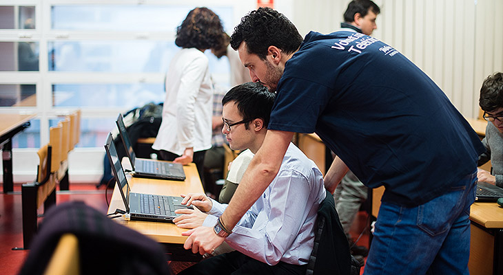 Comando Scratch para jóvenes con Síndrome de Down