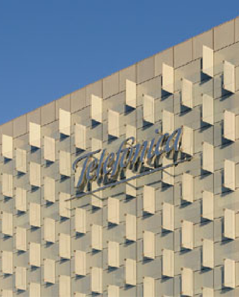 Fachada logo Telefónica