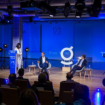 Álvarez-Pallete charla con Rafa Nadal en la jornada inaugural de #enlightED 2021