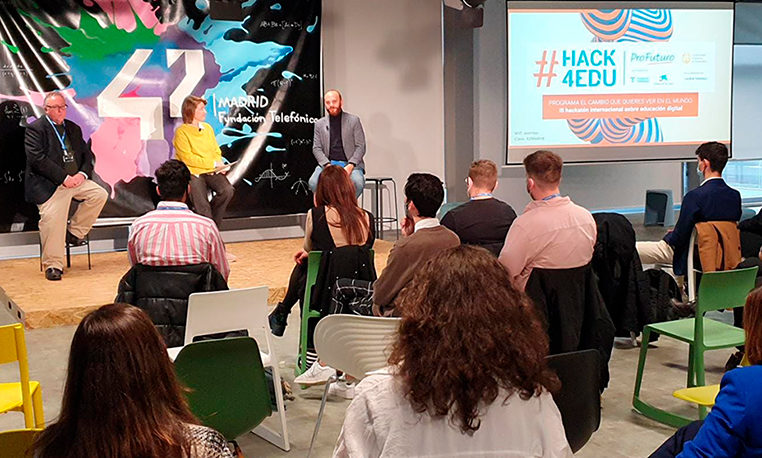 ¡Vuelve #hack4edu! Innovación educativa al servicio de los más vulnerables