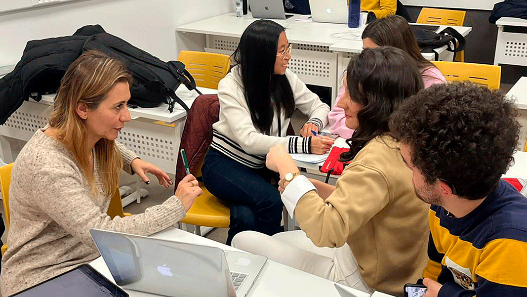 130 hackers “programan el cambio” en #hack4edu