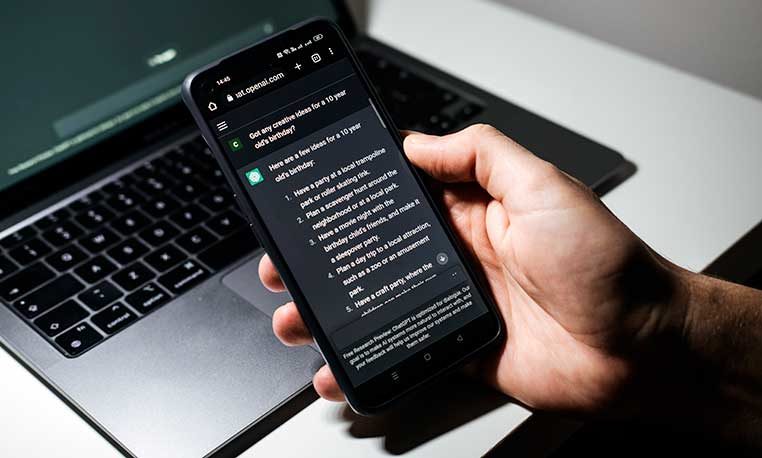 ChatGPT: los empleos que cambiarán con la IA en 2023