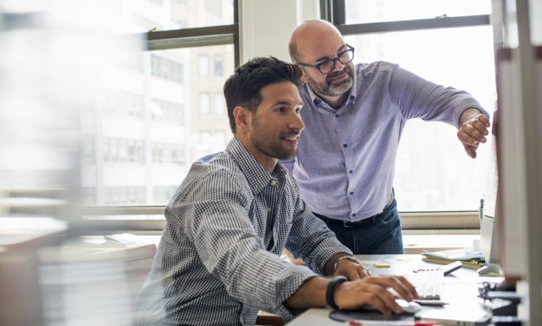 Cuatro pasos clave en la búsqueda del primer empleo 
