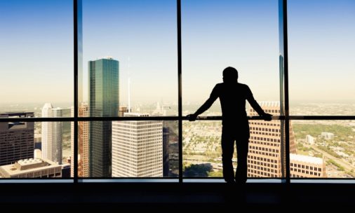 La soledad, un problema de sociedades, empresas e instituciones