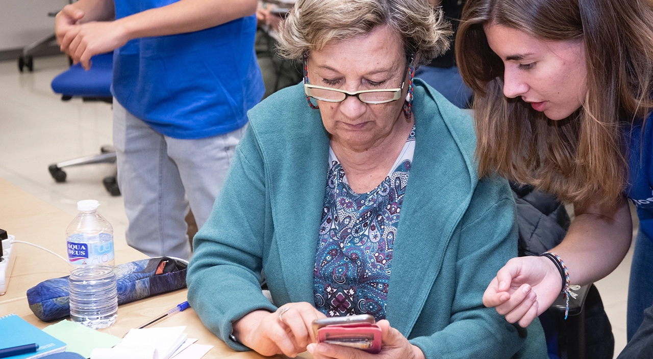Lanzamos RECONECTADOS. La tecnología no tiene edad