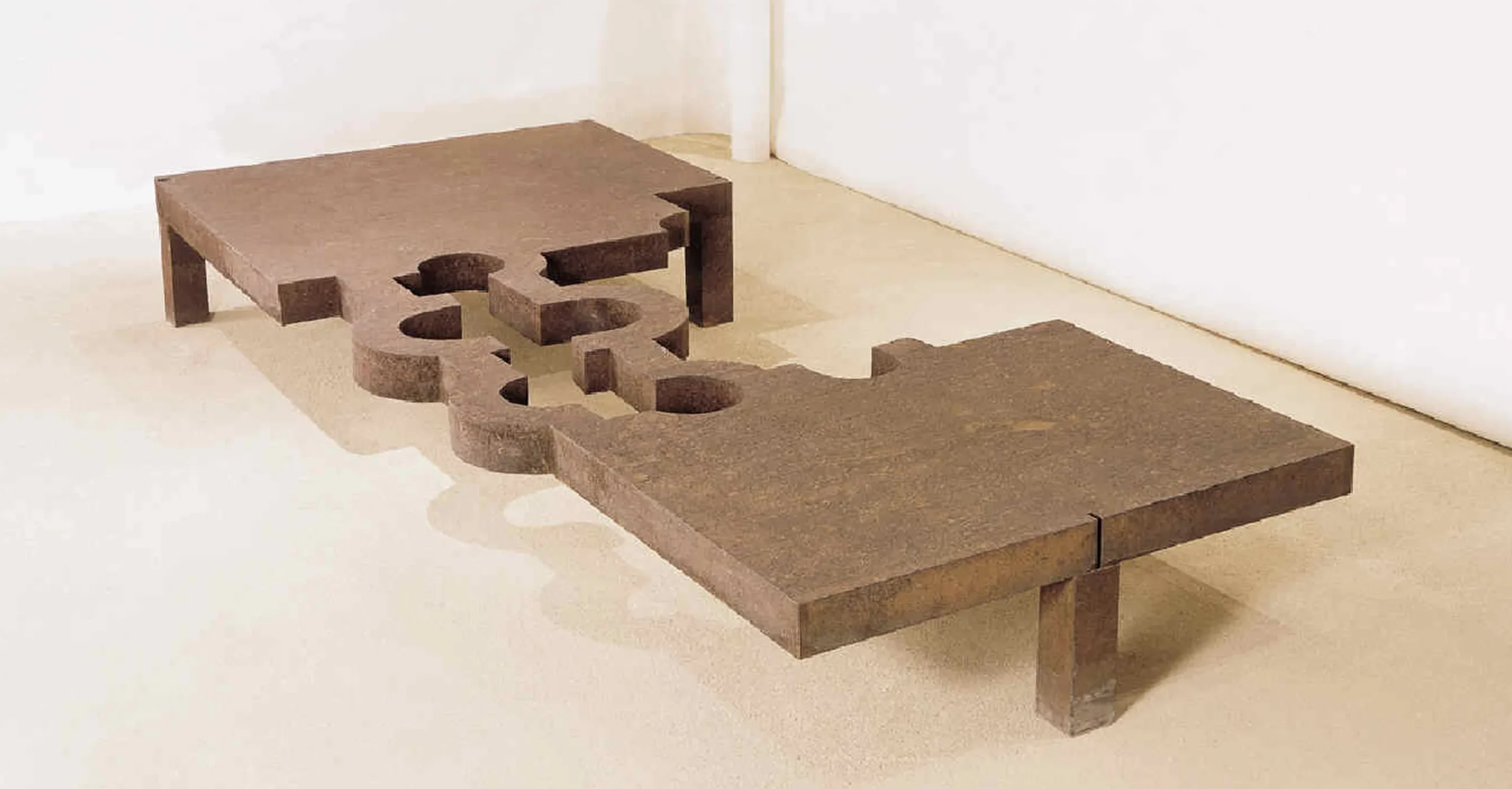 chillida-wide Mesa de Omar Khayyam IV de lChillida